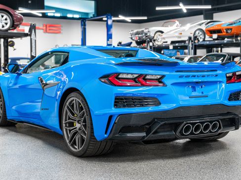 Used 2024 Chevrolet Corvette Z06 w/ Battery Protection Package image 38