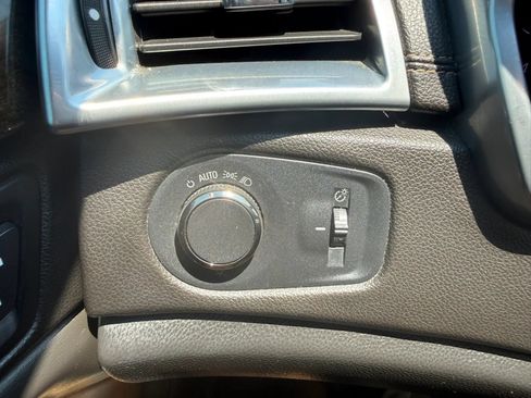 Used 2014 Cadillac SRX Luxury FWD image 22