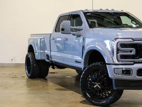Used 2026 Ford F450 Platinum w/ Platinum Plus Package image 29