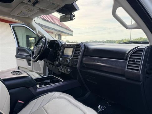 Used 2020 Ford F250 Limited w/ FX4 Off-Road Package AWD/4WD image 14