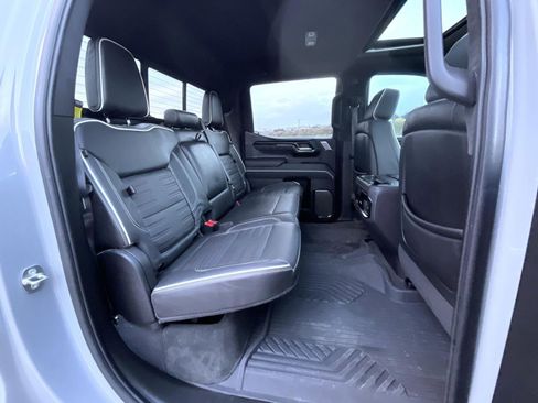 Certified 2024 GMC Sierra 1500 AT4X w/ AT4X AEV Edition image 18