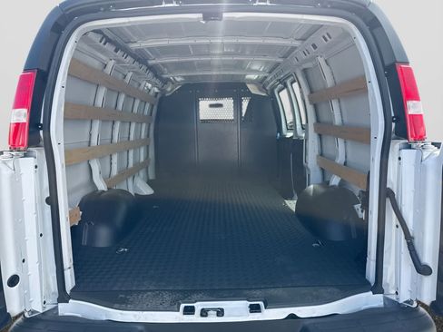 Used 2025 Chevrolet Express 2500 w/ Driver Convenience Package RWD image 30