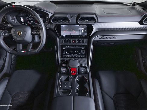 Used 2024 Lamborghini Urus S image 30
