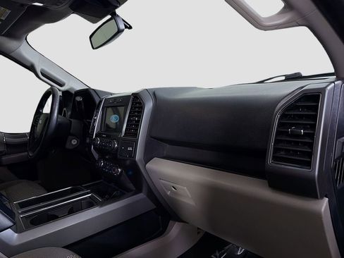 Used 2019 Ford F150 XLT w/ Equipment Group 302A Luxury image 32