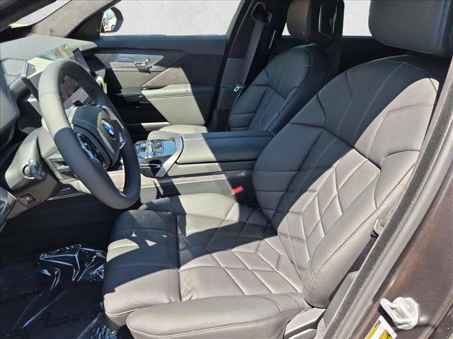 New 2027 BMW 740i w/ Executive Package RWD image 4