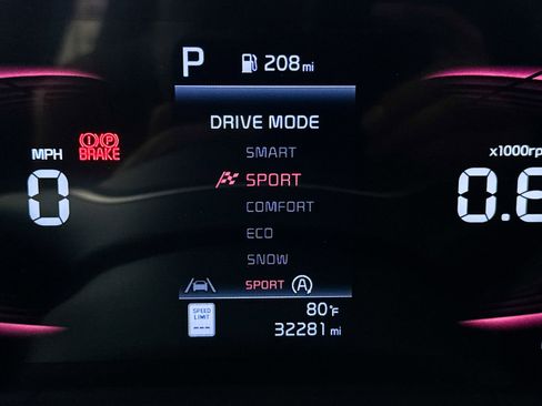 Used 2023 Kia Telluride EX X-Line AWD/4WD image 10
