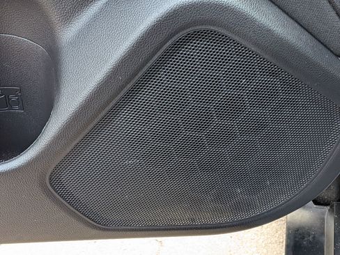 Used 2017 Subaru Outback 2.5i Premium image 10