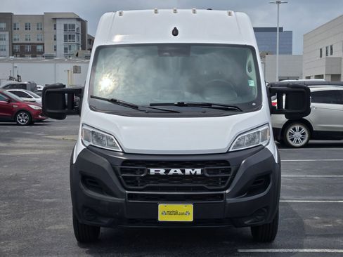 Used 2023 RAM ProMaster 2500 FWD image 2