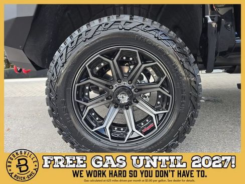 New 2026 GMC Sierra 2500 AT4 w/ Technology Package AWD/4WD image 31