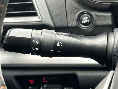 Used 2020 Subaru Crosstrek 2.0i Limited w/ Moonroof Package w/Navigation image 23