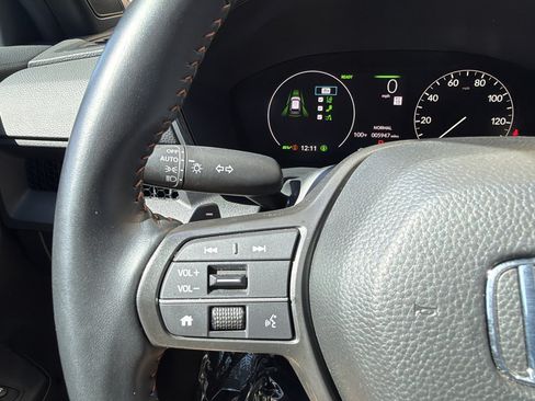 Used 2025 Honda CR-V Sport-L image 30
