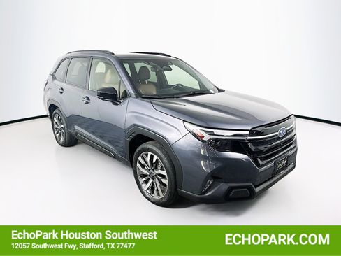 Used 2025 Subaru Forester Touring image 1