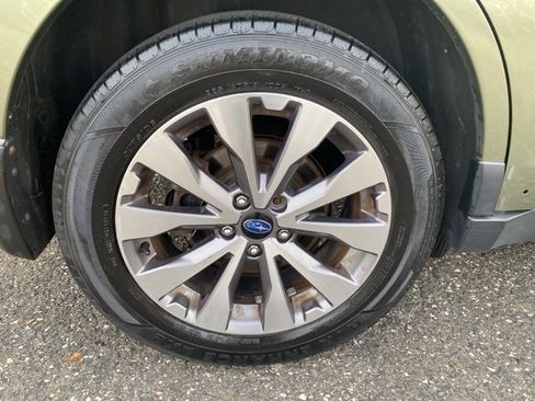 Used 2017 Subaru Outback 2.5i Touring image 11