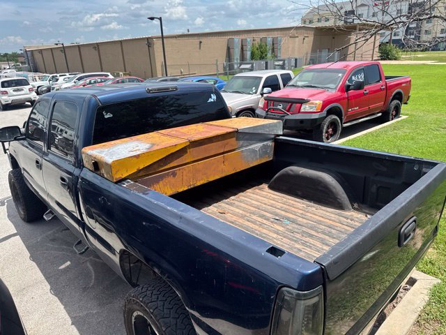 Used 2004 Chevrolet Silverado 2500 LS RWD image 18
