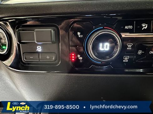 Used 2023 Chevrolet Silverado 1500 RST w/ Rally Edition AWD/4WD image 14