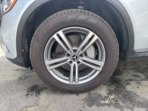 Used 2022 Mercedes-Benz GLC 300 w/ Premium Package Lite image 12
