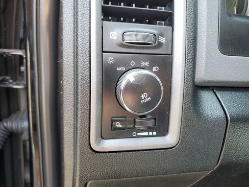 Used 2019 RAM 1500 Tradesman w/ SXT Plus Group AWD/4WD image 16