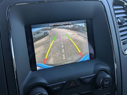 Used 2019 Dodge Durango GT image 23