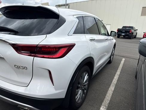 Certified 2025 INFINITI QX50 Pure AWD/4WD image 3
