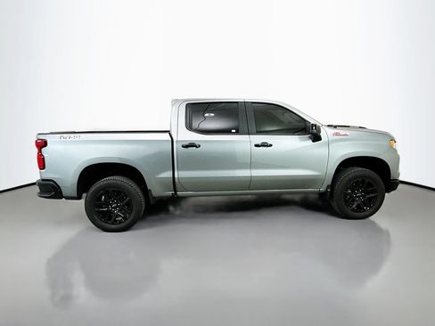 Used 2025 Chevrolet Silverado 1500 LT Trail Boss w/ Convenience Package II AWD/4WD image 8