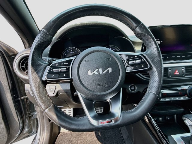 Used 2023 Kia Forte GT-Line w/ GT-Line Technology Package FWD image 11