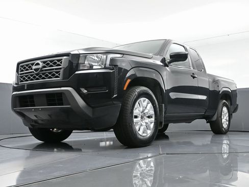Used 2023 Nissan Frontier SV w/ Tow Package image 43