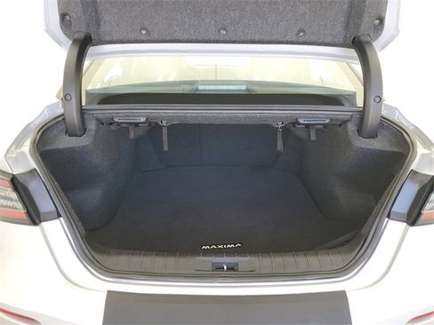 Used 2023 Nissan Maxima SV w/ Floor Mat Group image 11