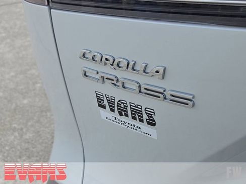 New 2026 Toyota Corolla Cross XLE w/ Convenience Package image 4