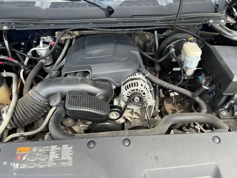 Used 2011 Chevrolet Silverado 1500 W/T RWD image 34