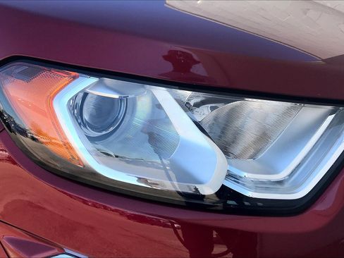 Used 2018 Ford EcoSport SE w/ SE Convenience Package image 25