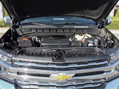 Used 2019 Chevrolet Silverado 1500 LTZ w/ LTZ Plus Package image 13