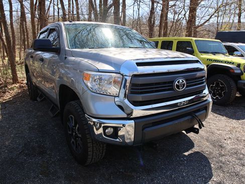 Used 2015 Toyota Tundra SR5 w/ TRD Off Road Package image 1