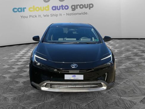 Used 2024 Toyota Prius XLE image 8