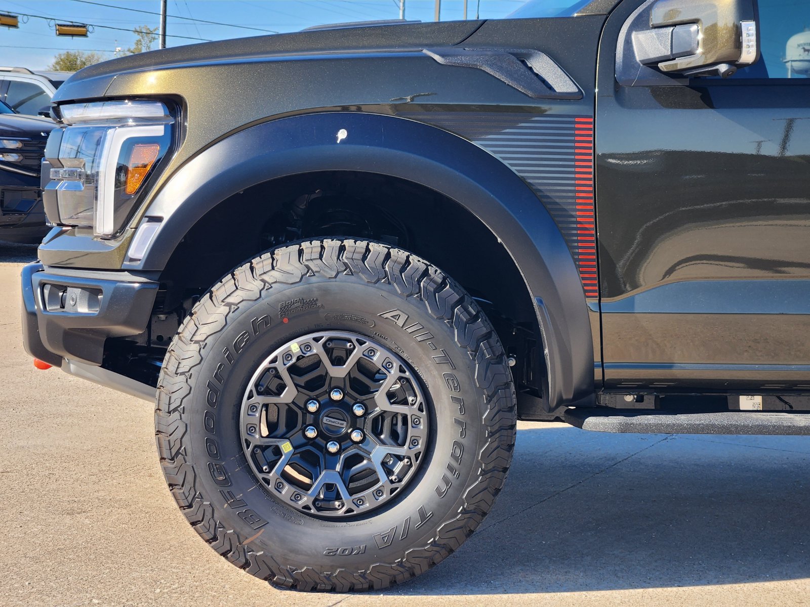New 2026 Ford F150 Raptor w/ Equipment Group 803A Raptor R AWD/4WD image 9