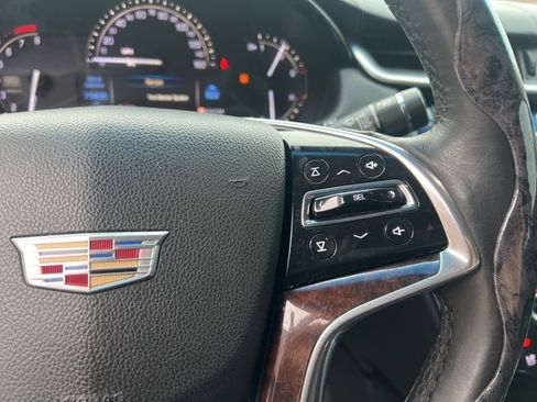 Used 2017 Cadillac XTS Luxury image 27