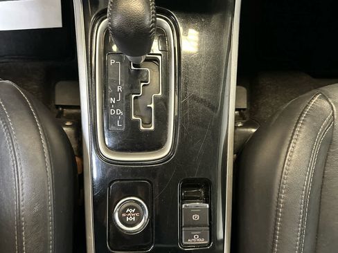 Used 2020 Mitsubishi Outlander SEL image 23