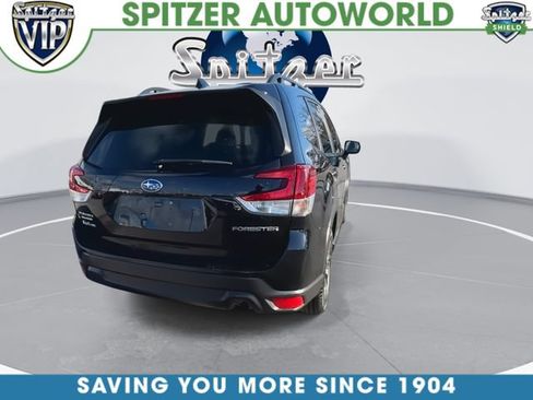 Used 2023 Subaru Forester Premium AWD/4WD image 9