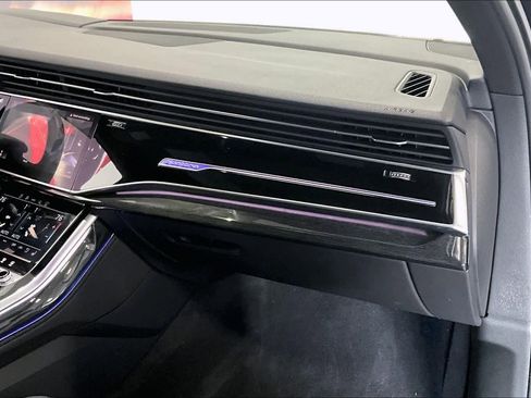 Used 2021 Audi Q7 3.0T Prestige image 20