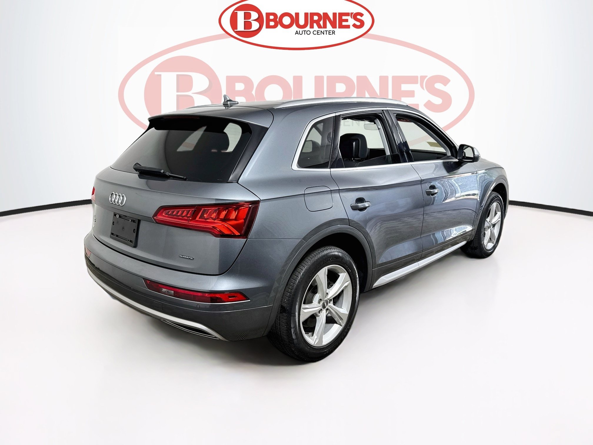 Used 2020 Audi Q5 2.0T Premium Plus w/ Premium Plus Package AWD/4WD image 11