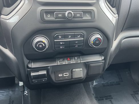 Used 2022 Chevrolet Silverado 2500 Custom w/ Custom Convenience Package image 38