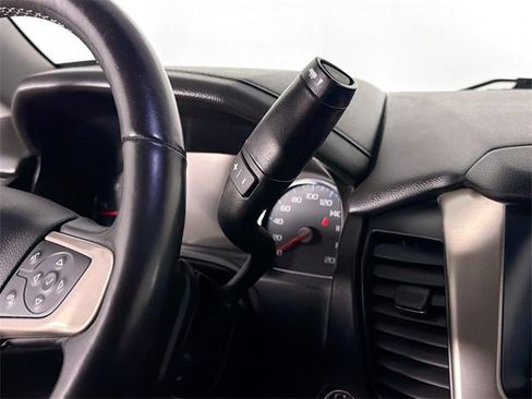 Used 2019 GMC Yukon Denali image 16