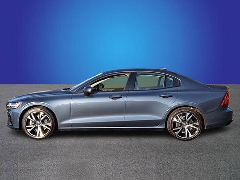 Used 2024 Volvo S60 B5 Plus AWD/4WD image 7