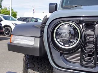 Used 2024 Jeep Wrangler Unlimited AWD/4WD video 3