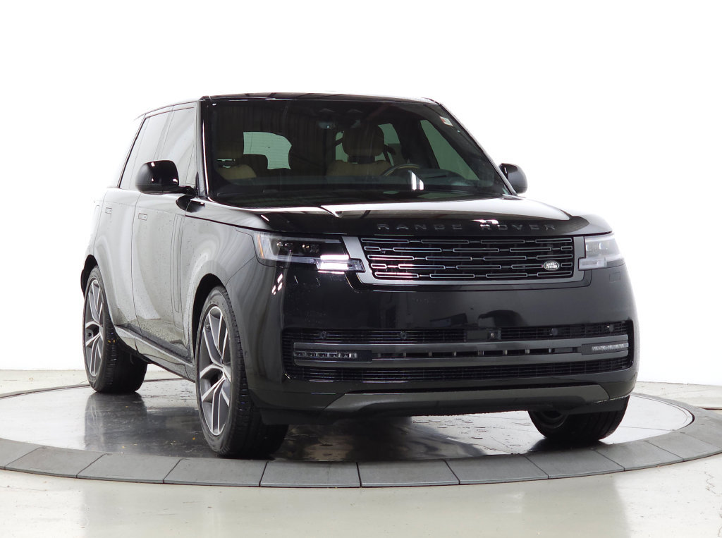 Used 2026 Land Rover Range Rover SE AWD/4WD image 10