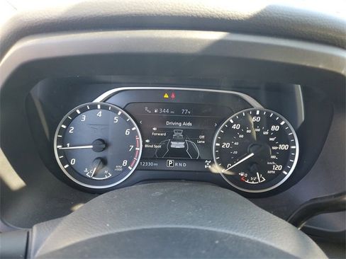 Certified 2024 Nissan Titan SV w/ SV Convenience Package image 18