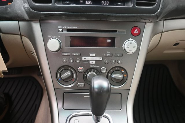 Used 2008 Subaru Outback 2.5i AWD/4WD image 11