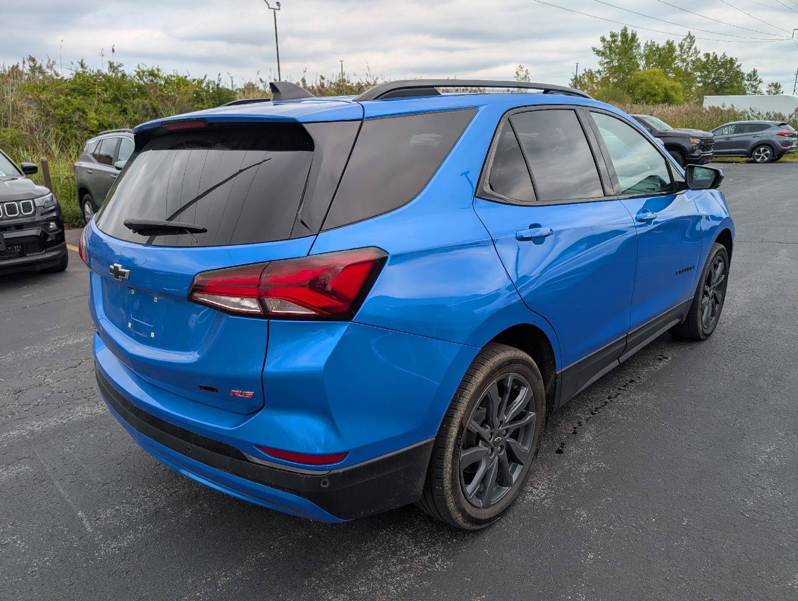 Used 2024 Chevrolet Equinox RS AWD/4WD image 10