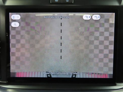 Used 2025 Ford F250 Platinum w/ FX4 Off-Road Package image 19