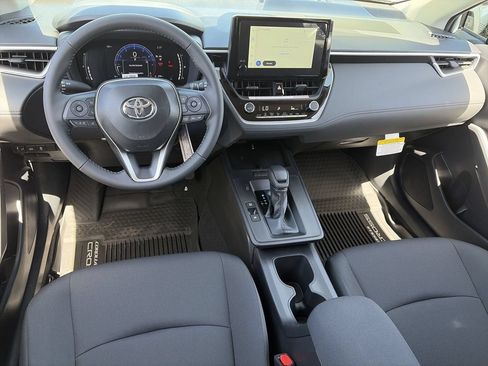 New 2026 Toyota Corolla Cross LE FWD image 19