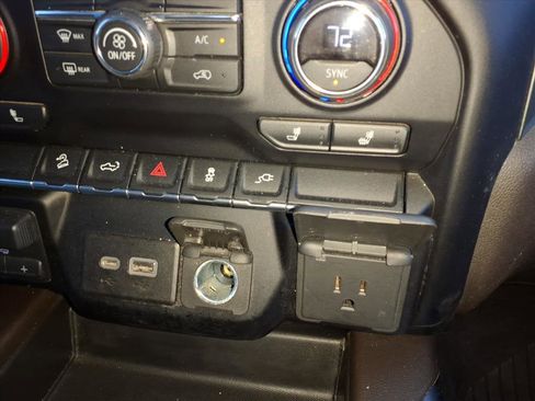 Used 2021 Chevrolet Silverado 1500 LT Trail Boss w/ Convenience Package II image 9